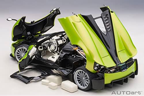 פגאני הואיירה רודסטר ורדה פירנצה ירוק מתכתי ופחמן עם מטען סט 1/18 דגם רכב על ידי אוטו ארט 78288